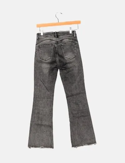 Ameè Jeans bootcut negro efecto desgastado