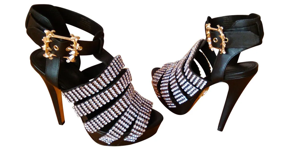 Anna Dello Russo pour H & M ANNA DELLO RUSSO por sandalias H&M con cristales Negro 