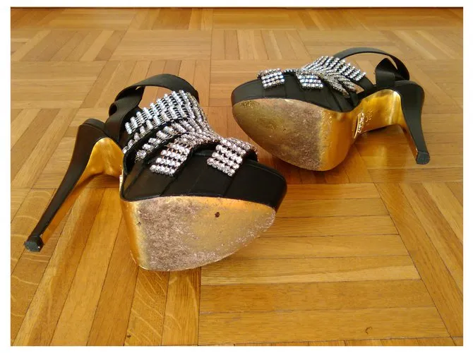 Anna Dello Russo pour H & M ANNA DELLO RUSSO por sandalias H&M con cristales Negro 