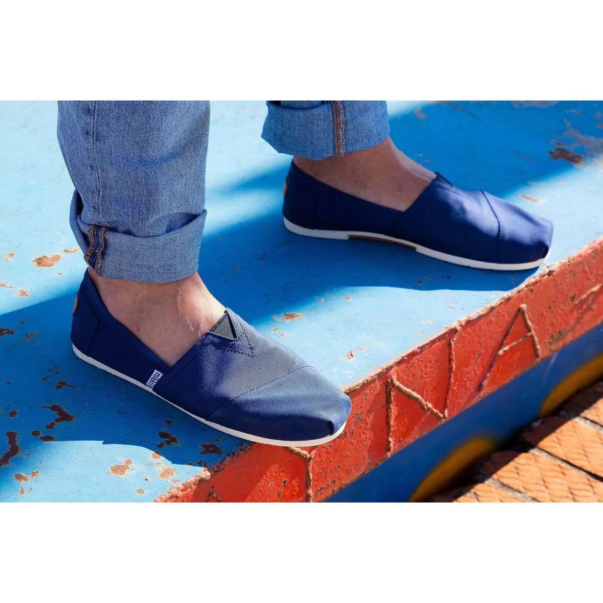 CLASSICBLUE