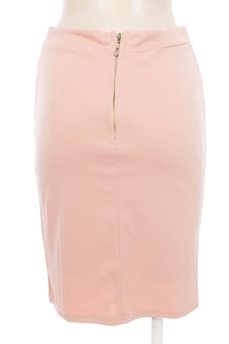 FALDA COLOR ROSADO  CLOSEANDO