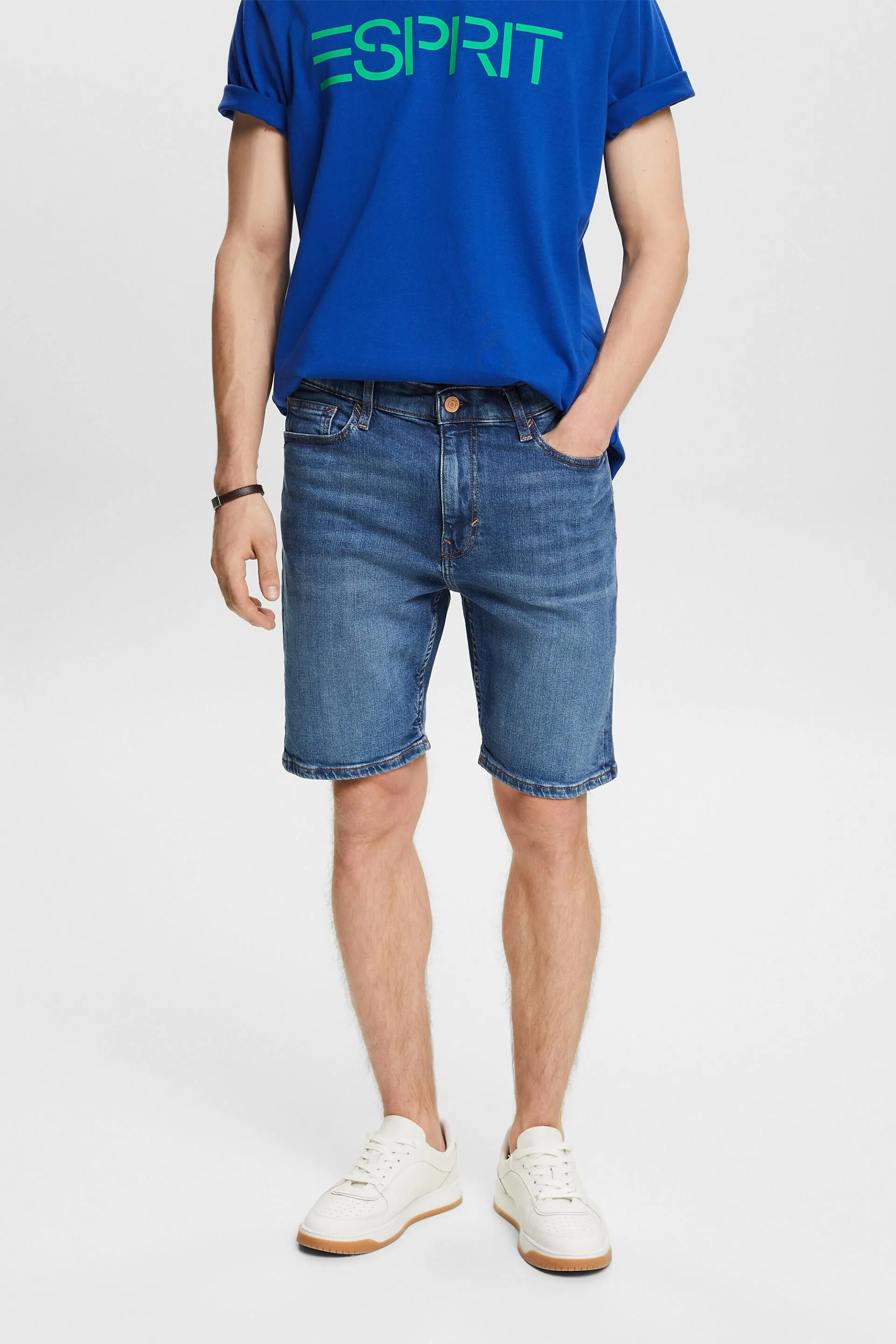 Jeans cortos mid rise straight