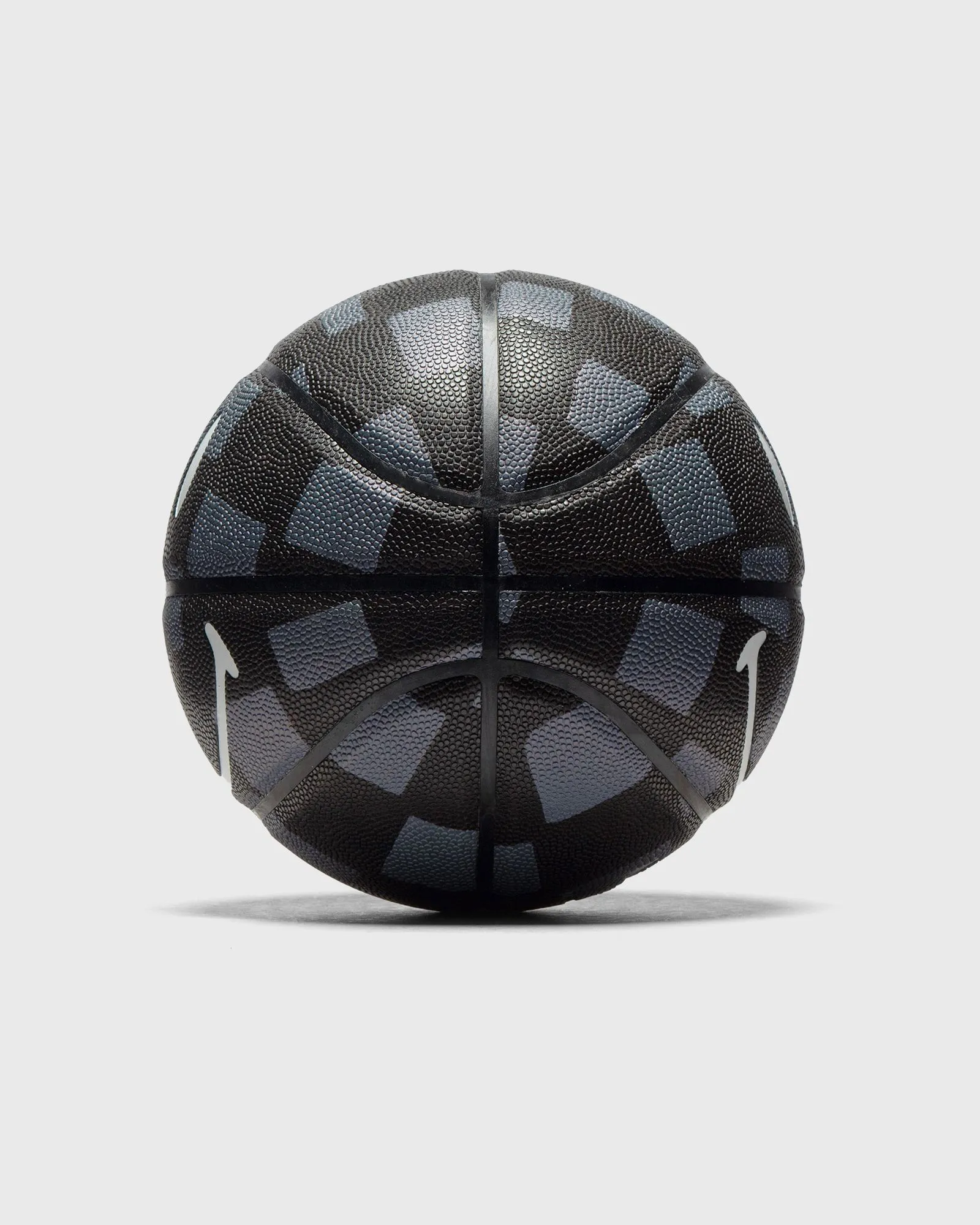 MARKET Smiley Chess Club Basketball