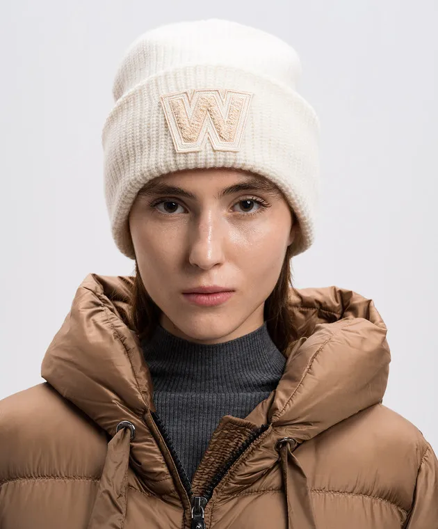 Max Mara Weekend ALBEN white wool cap with logo patch