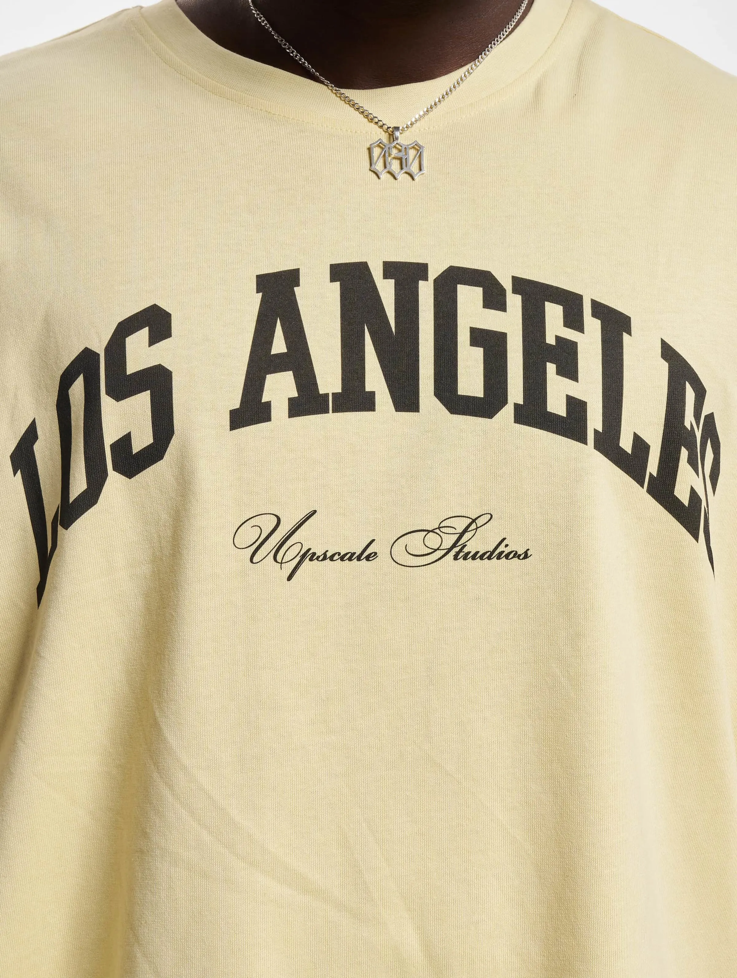 Mister Tee Upscale L.A. College Oversize