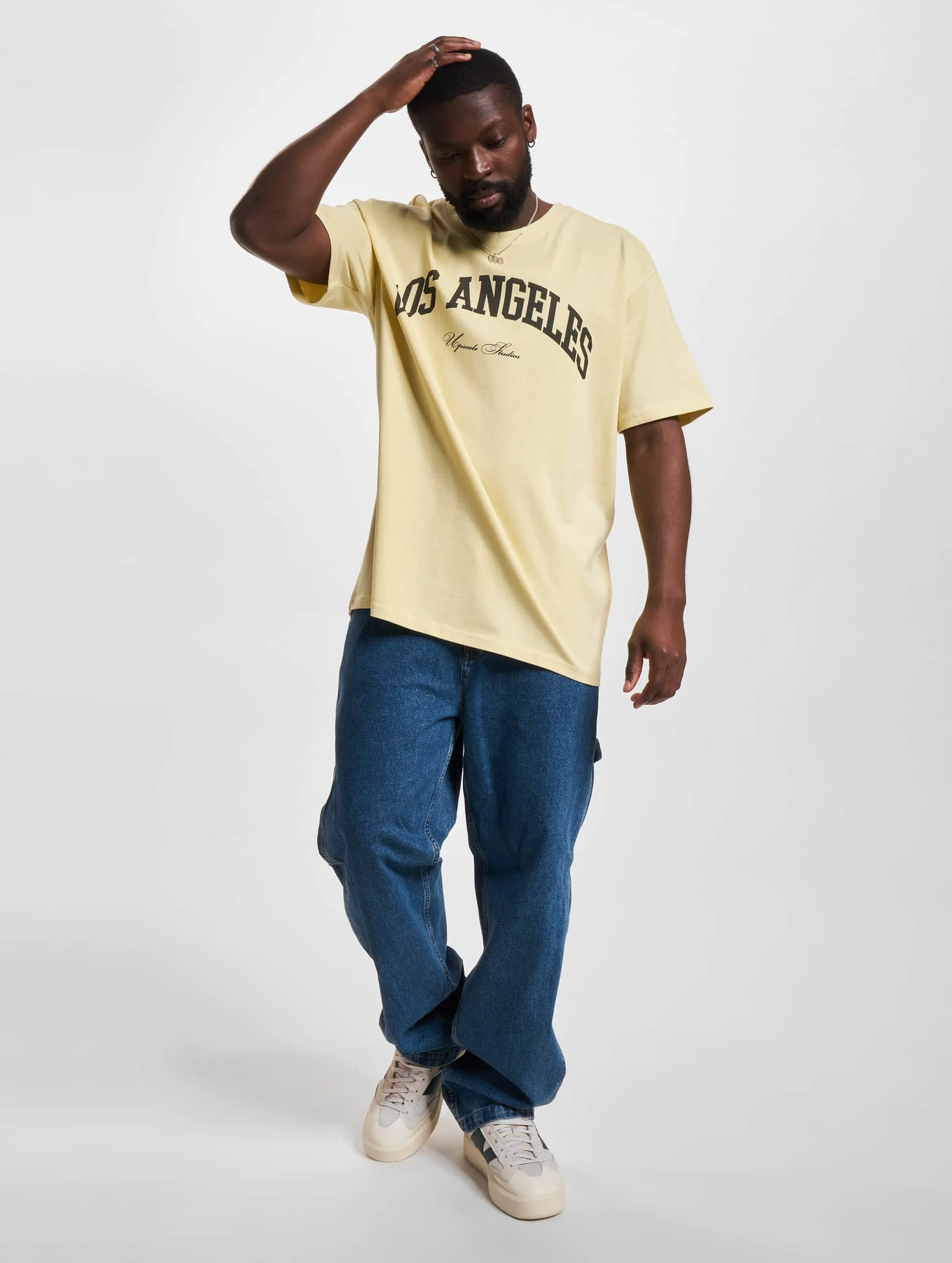 Mister Tee Upscale L.A. College Oversize