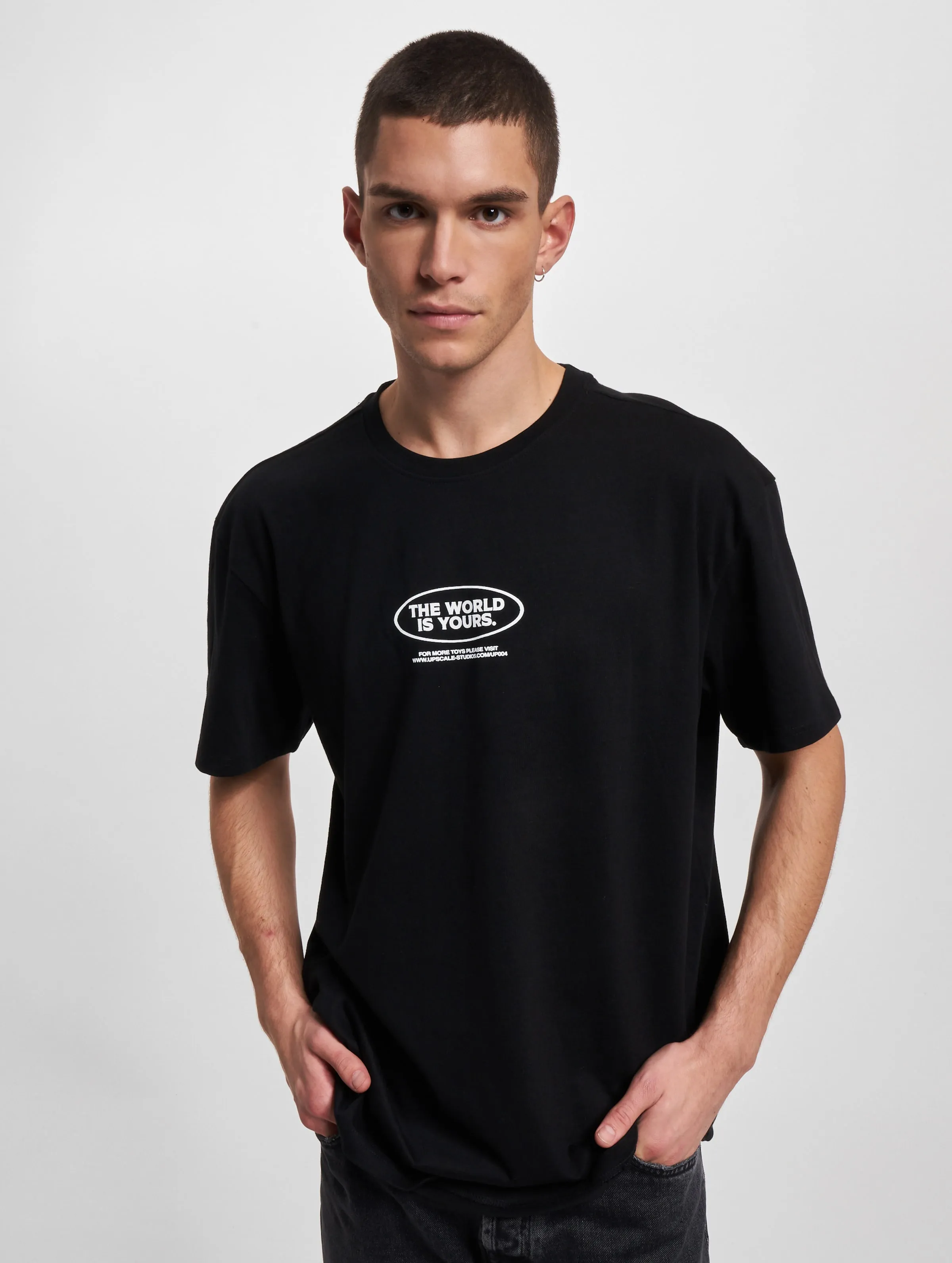 Mister Tee Upscale Money Maker Oversize