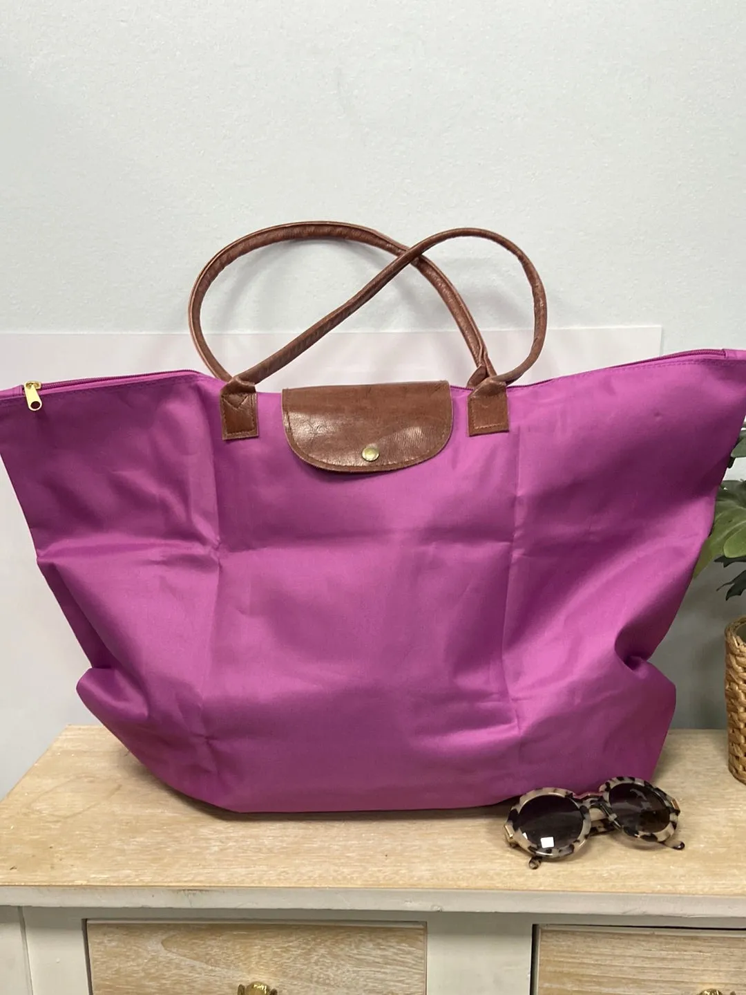 OTRAS. Bolsa rosa oversized