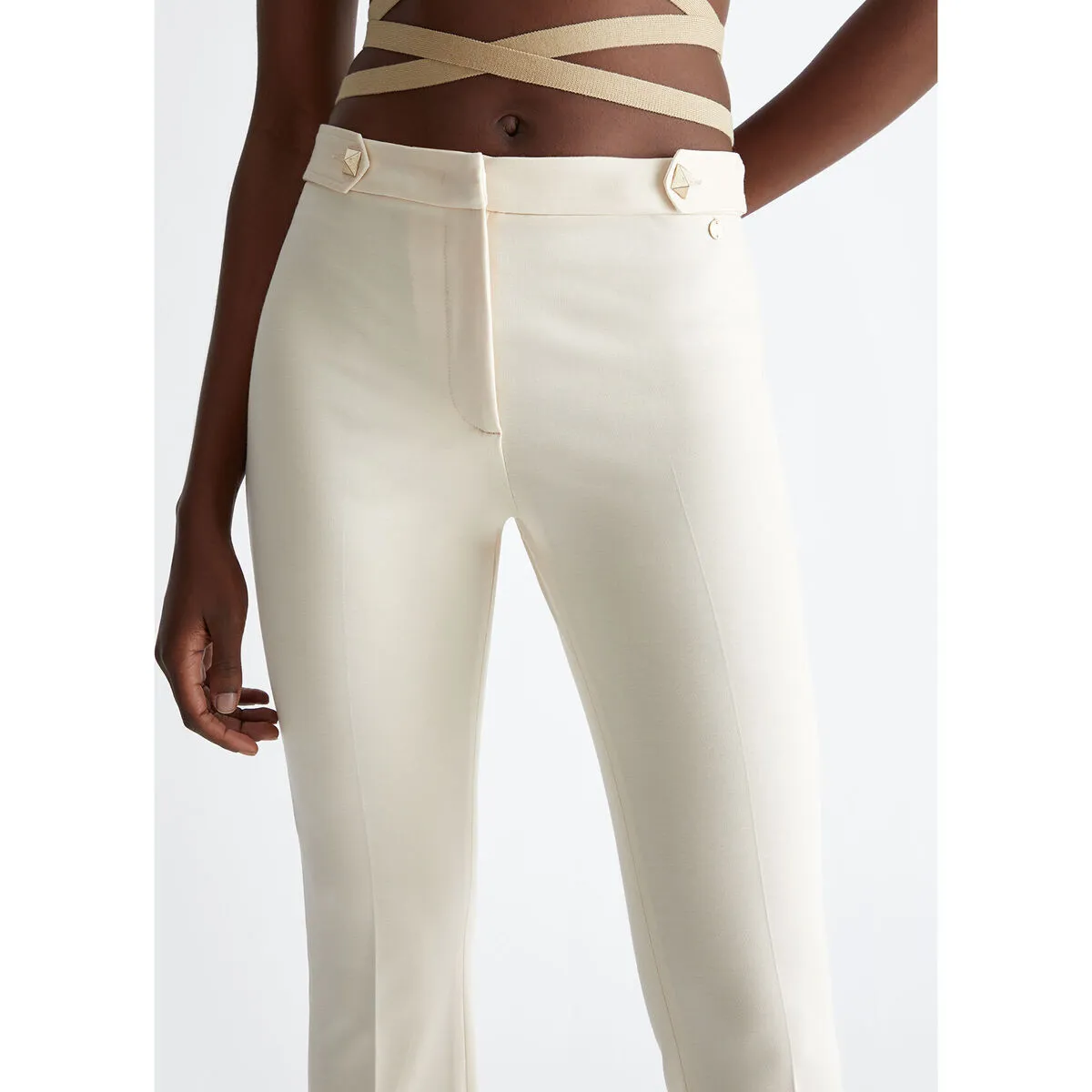 Pantalones acampanados