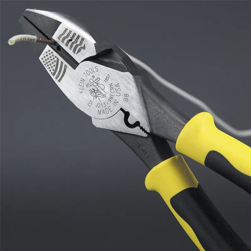 PINZA DE ELECTRICISTA KLEIN TOOLS J2139NECRN 9 PULG