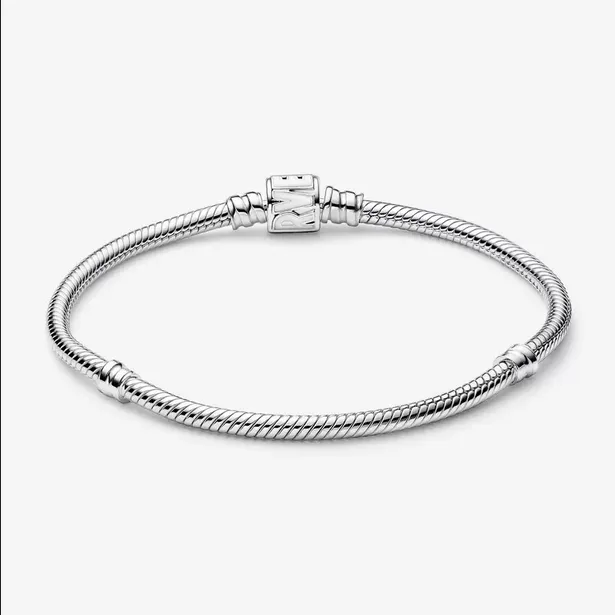 Pulsera Pandora Moments Cadena de Serpiente Cierre de Logo Marvel 592561C01