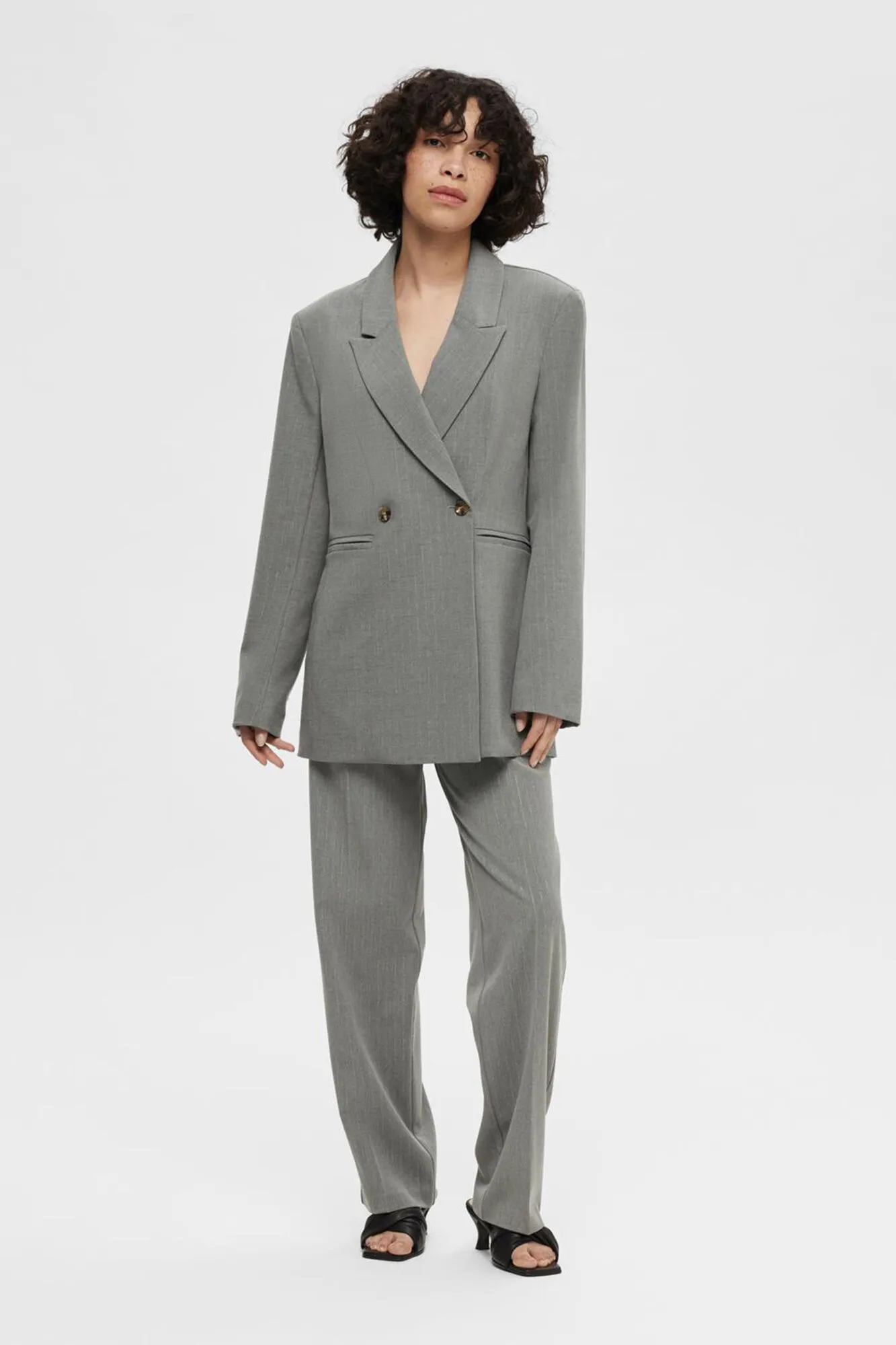 Selected Femme Americana de traje con detalle de raya diplomática confeccionada con materiales reciclados