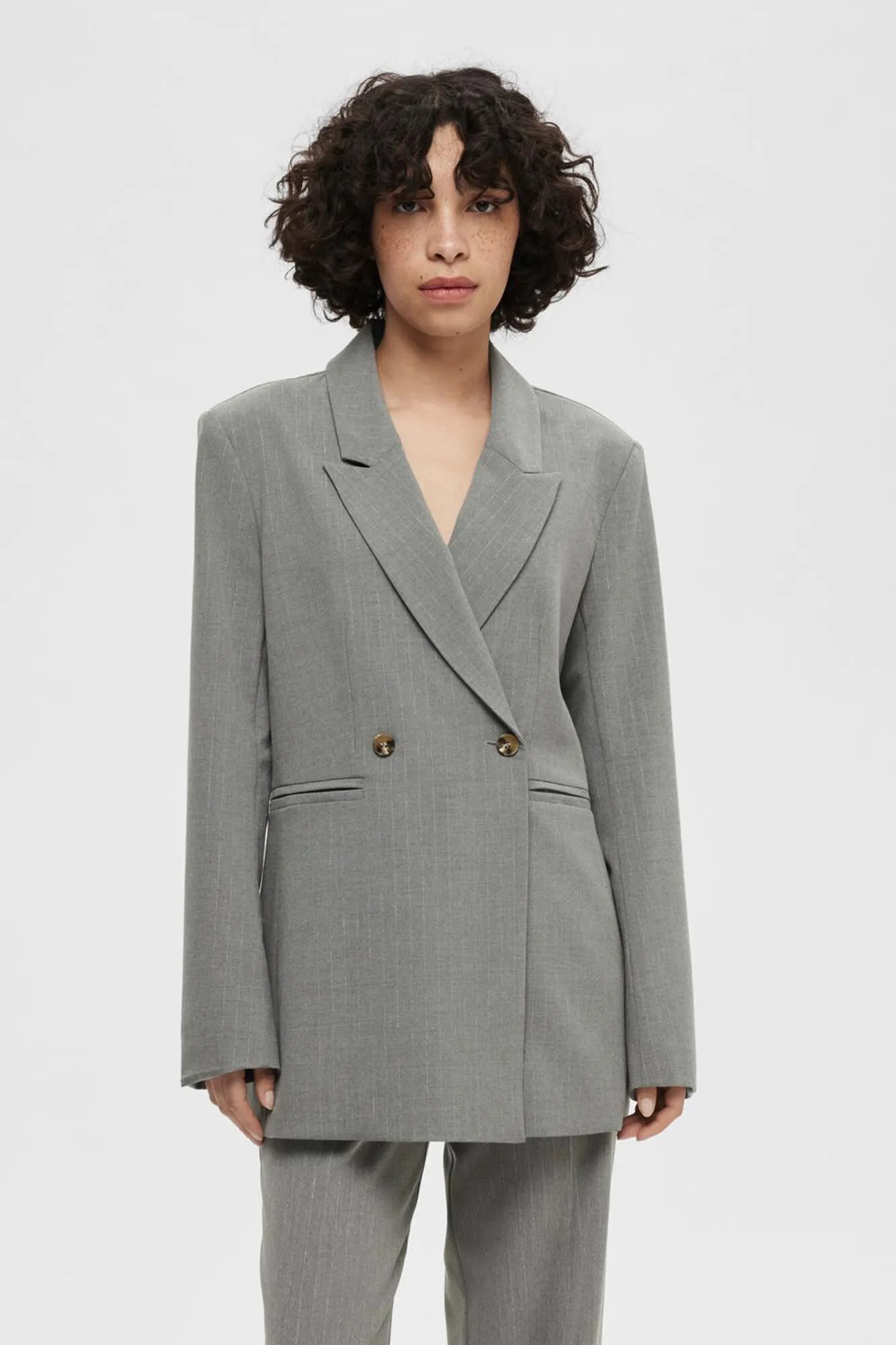 Selected Femme Americana de traje con detalle de raya diplomática confeccionada con materiales reciclados
