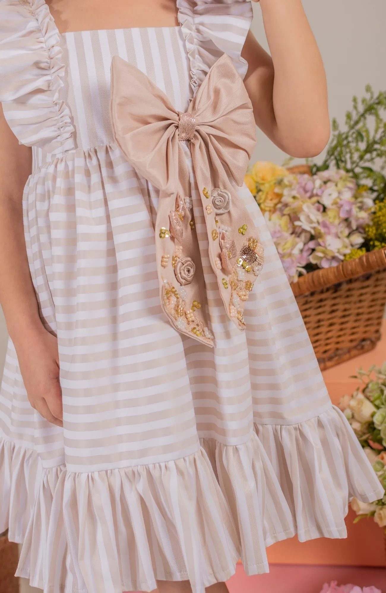 VESTIDO PARA NIñA SOY ARTISTA  ARENA